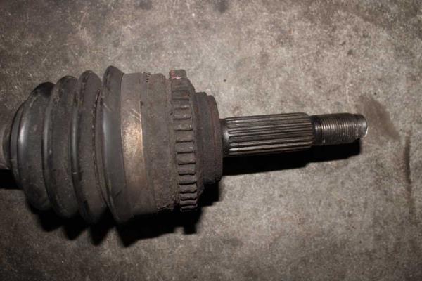 ARBRE DE TRANSMISSION DROIT CHEVROLET - Vue 3